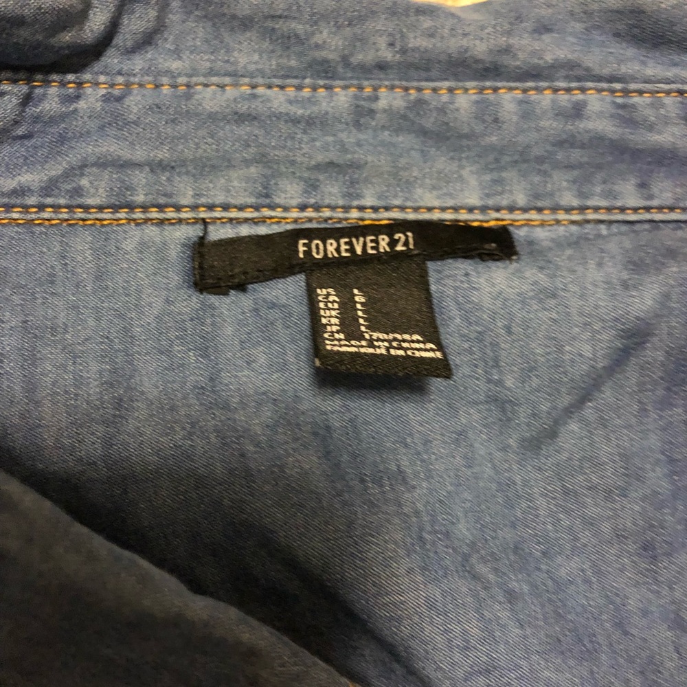 F21 Button up - Picture 3 of 3
